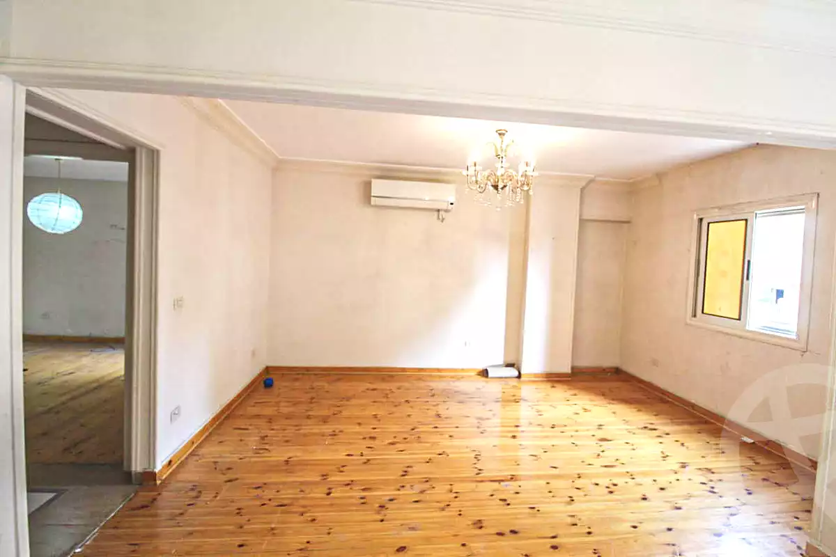 https://aqarmap.com.eg/ar/listing/6736345-for-sale-alexandria-lauran-shr-bw-qyr-tryq-lhry