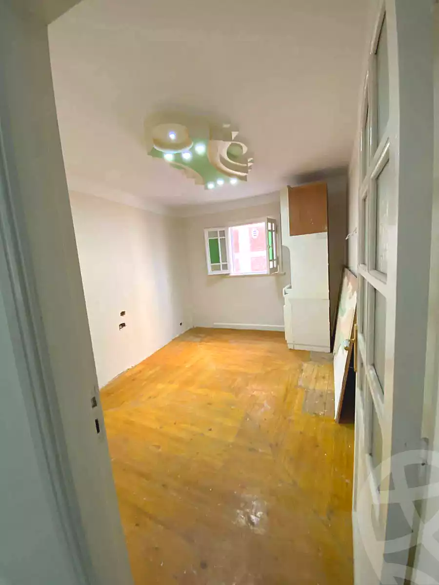 https://aqarmap.com.eg/ar/listing/6736643-for-sale-alexandria-sydy-bshr-sydy-bshr-bhry-shr-mhmwd-l-yswy