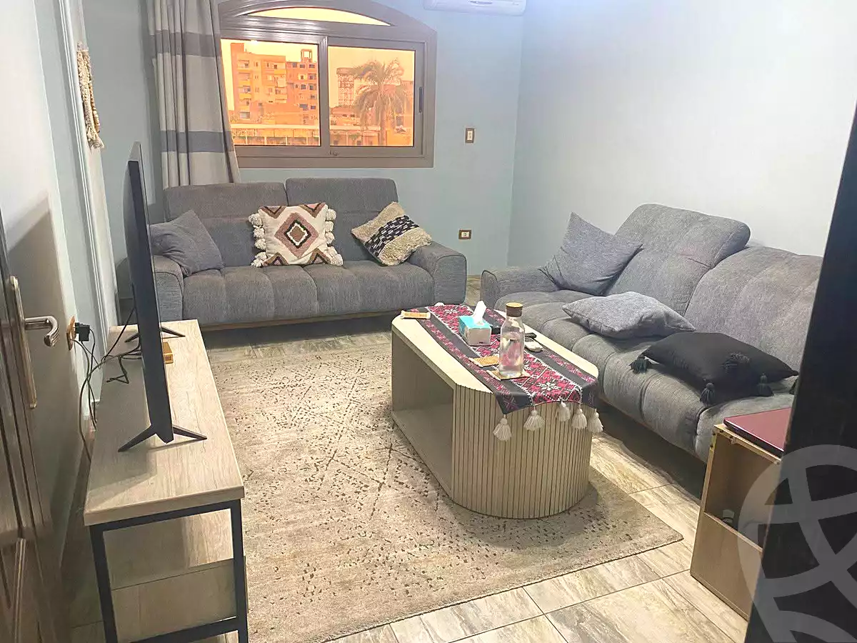 https://aqarmap.com.eg/ar/listing/6737602-for-sale-cairo-helwan-helwan-el-sharkeya-mostafa-safwat-st