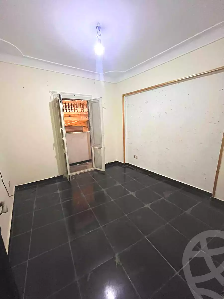 https://aqarmap.com.eg/ar/listing/6737805-for-sale-alexandria-l-jmy-lbytsh-ibrahim-othman-st