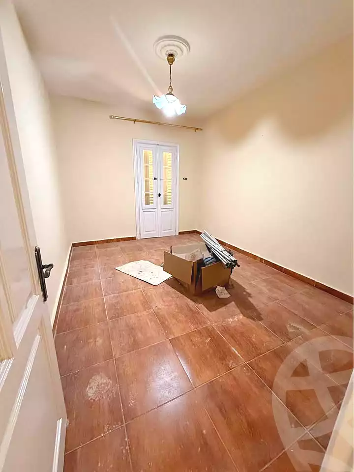 https://aqarmap.com.eg/en/listing/6738472-for-rent-alexandria-moharram-bey-grin-st