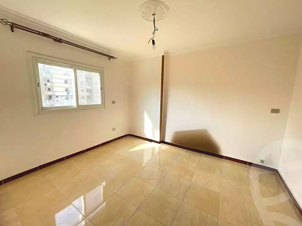 https://aqarmap.com.eg/ar/listing/6739132-for-rent-alexandria-ganaklis