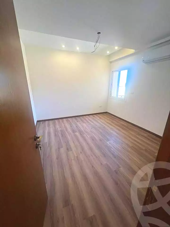 https://aqarmap.com.eg/ar/listing/6739243-for-rent-cairo-6th-of-october-compounds-october-plaza