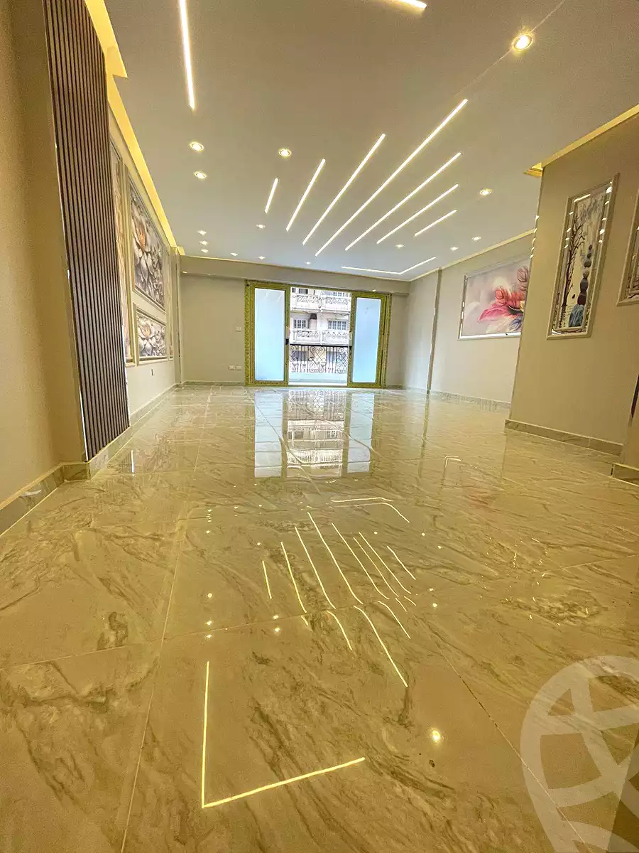https://aqarmap.com.eg/ar/listing/6740942-for-sale-alexandria-miami-shr-jml-bd-lnsr