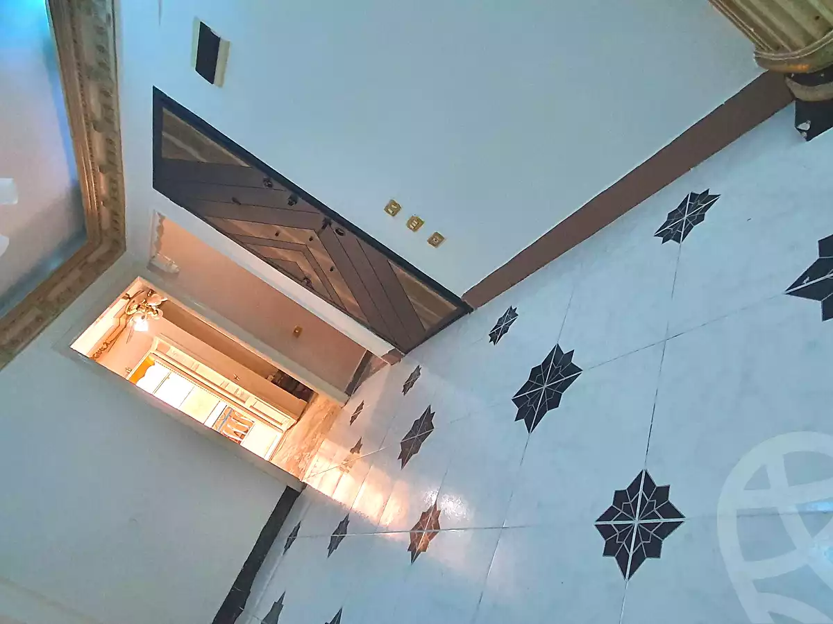 https://aqarmap.com.eg/ar/listing/6742131-for-sale-alexandria-moharram-bey-tryq-qn-lswys