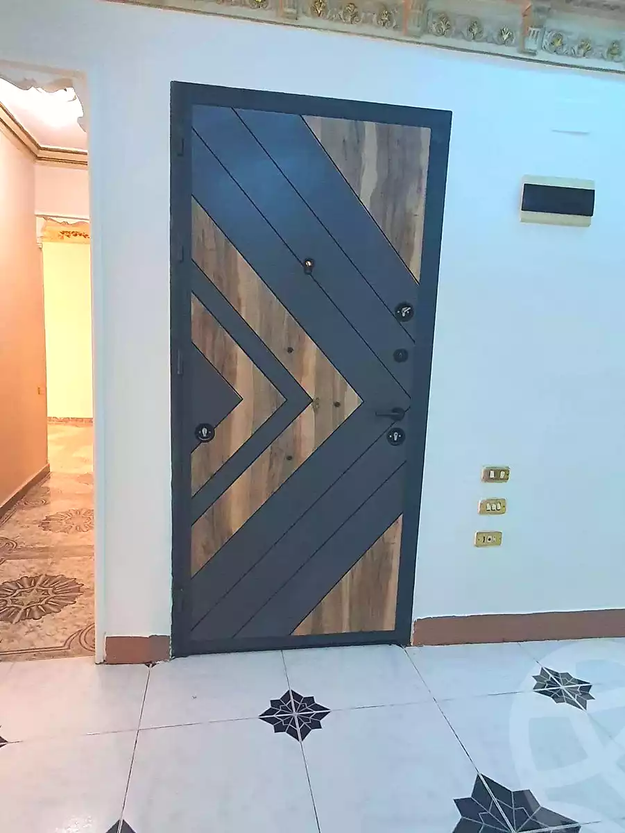 https://aqarmap.com.eg/ar/listing/6742131-for-sale-alexandria-moharram-bey-tryq-qn-lswys