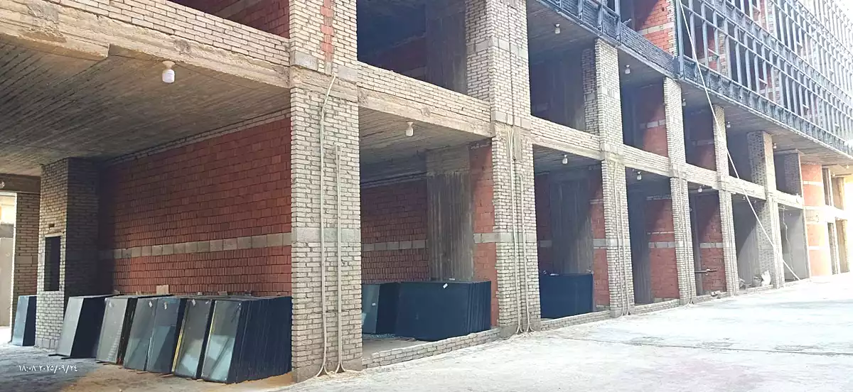 https://aqarmap.com.eg/ar/listing/6742975-for-sale-cairo-el-sheikh-zayed-city-compounds-101-mall-premium
