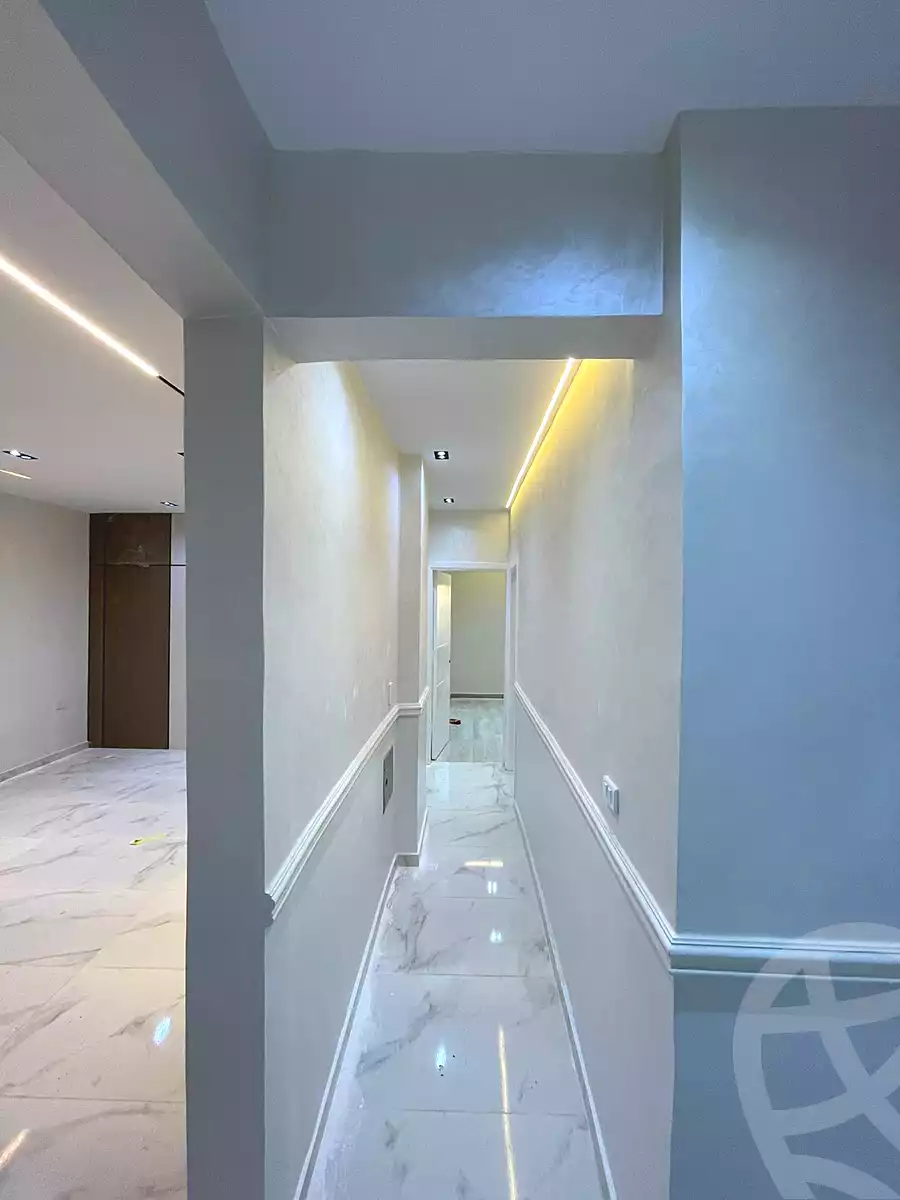 https://aqarmap.com.eg/ar/listing/6744399-for-sale-cairo-6th-of-october-el-ahyaa-neighborhood-3rd-al-hay-al-thalith-st