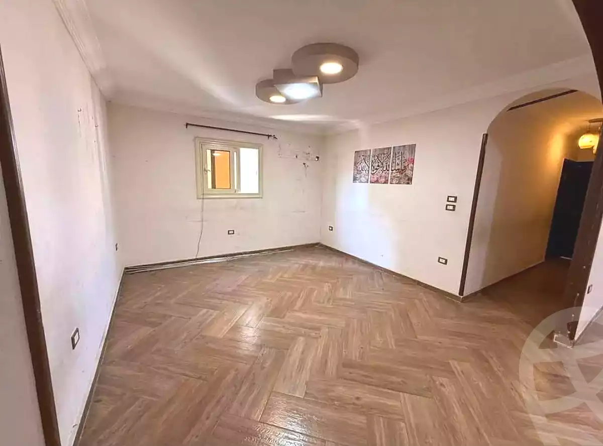 https://aqarmap.com.eg/ar/listing/6744610-for-sale-alexandria-camp-cesar-port-said-street