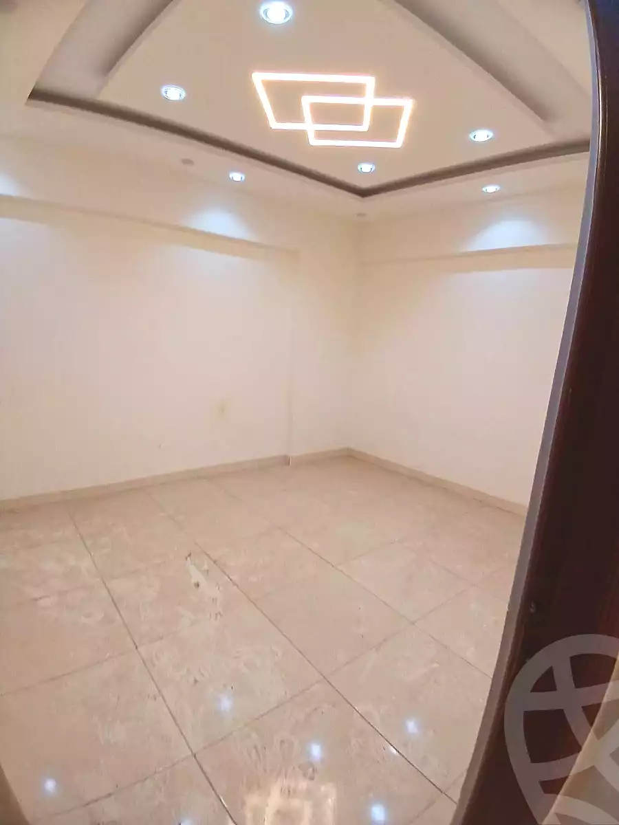 https://aqarmap.com.eg/ar/listing/6745603-for-rent-alexandria-zezenia