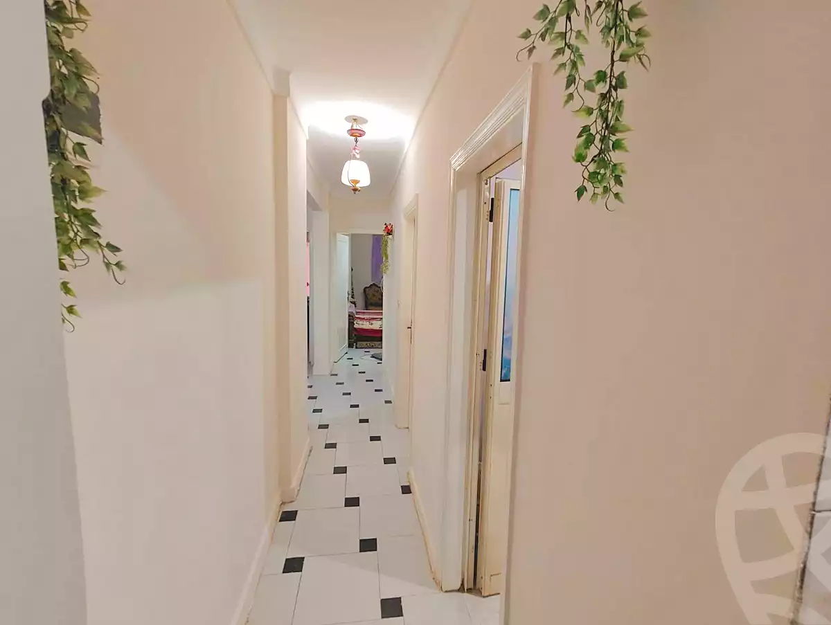 https://aqarmap.com.eg/ar/listing/6745705-for-sale-alexandria-el-asafra-l-sfr-bhry