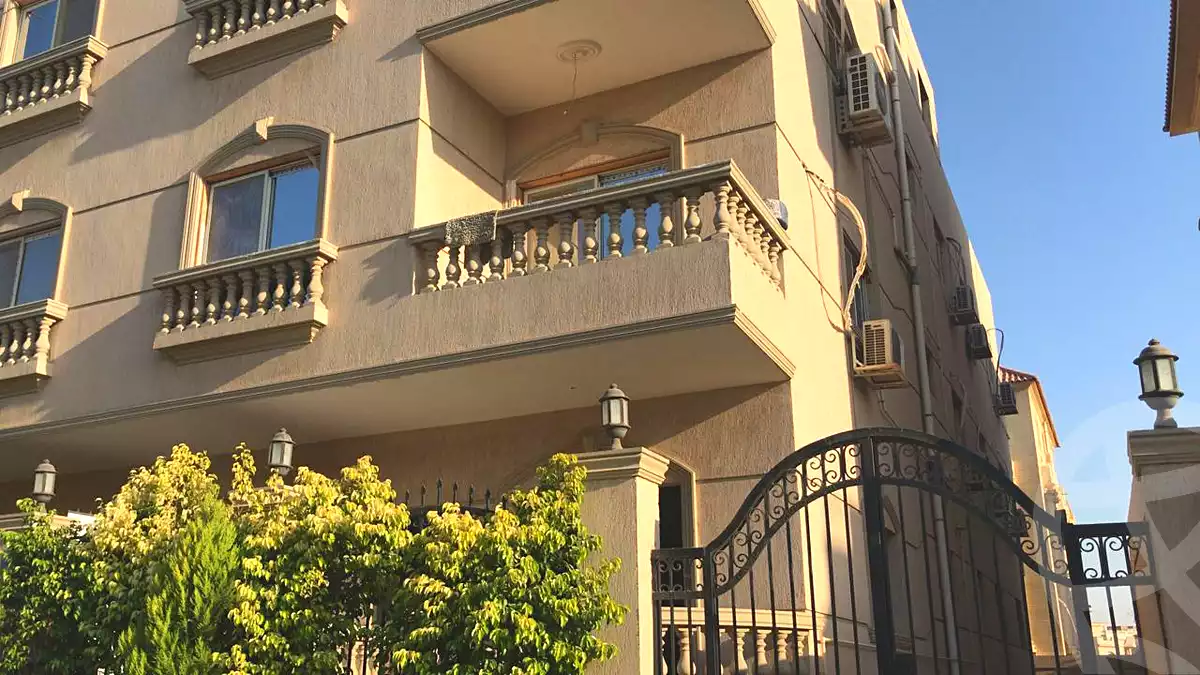 https://aqarmap.com.eg/ar/listing/6746501-for-sale-cairo-new-cairo-ganob-el-akadamiya-south-academy-b-taha-hussein-st