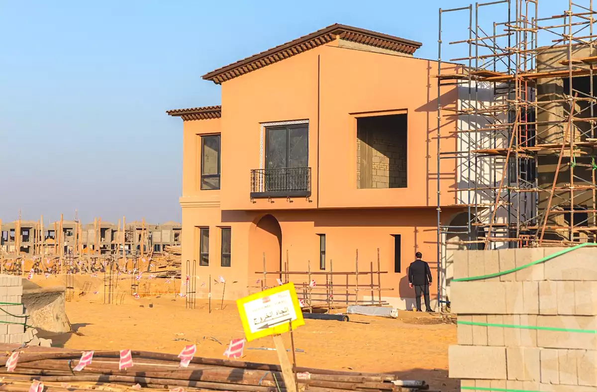 https://aqarmap.com.eg/ar/listing/6747648-for-sale-cairo-el-sheikh-zayed-city-compounds-kmbwnd-fyldj-wyst-dr-llttwyr