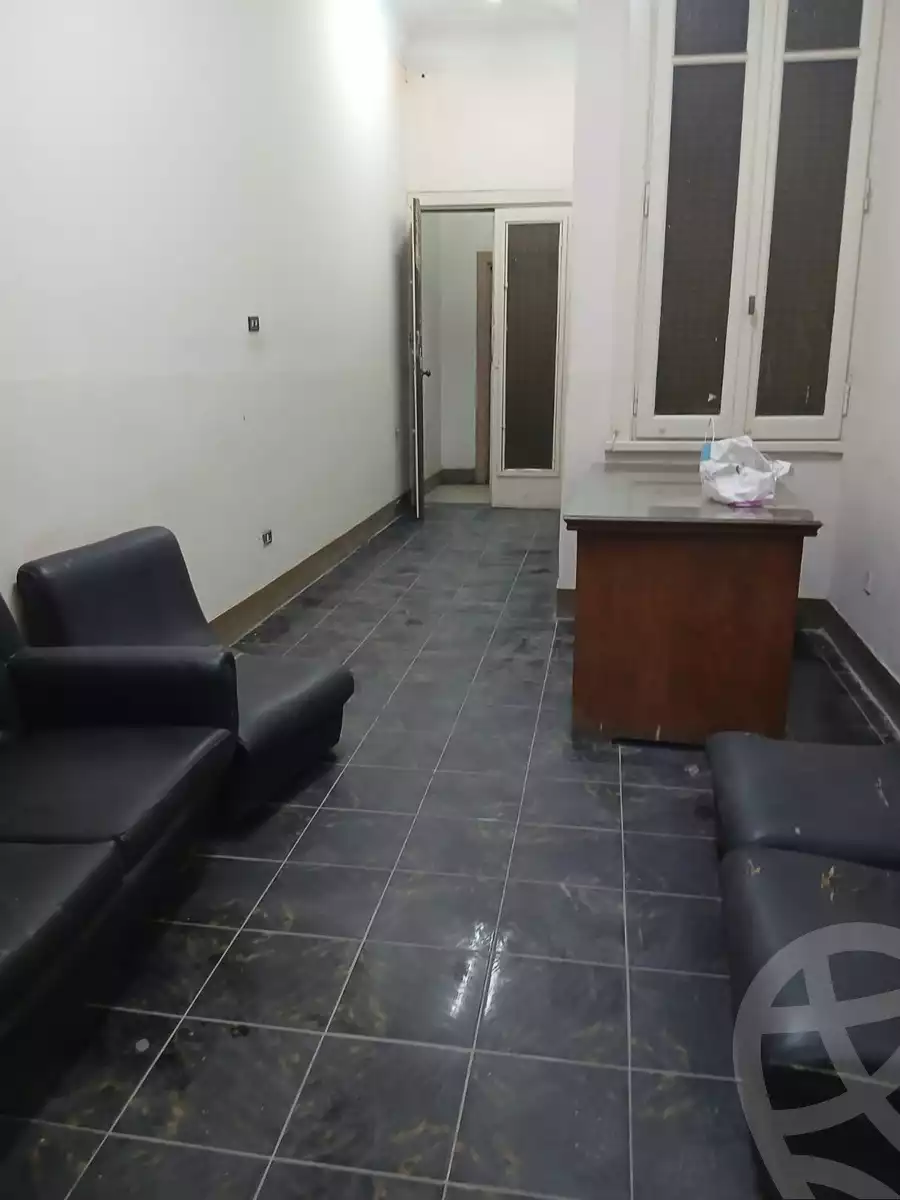 https://aqarmap.com.eg/ar/listing/6747695-for-rent-cairo-downtown-abdeen-mohammed-farid-st