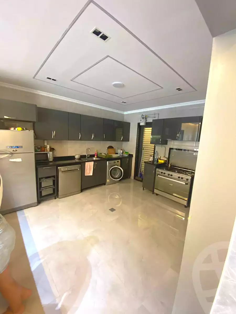 https://aqarmap.com.eg/en/listing/6747785-for-rent-cairo-new-cairo-compounds-lakeview-residence