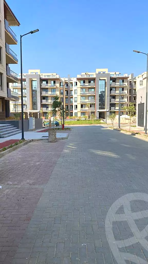 https://aqarmap.com.eg/en/listing/6747469-for-sale-cairo-new-cairo-compounds-azad