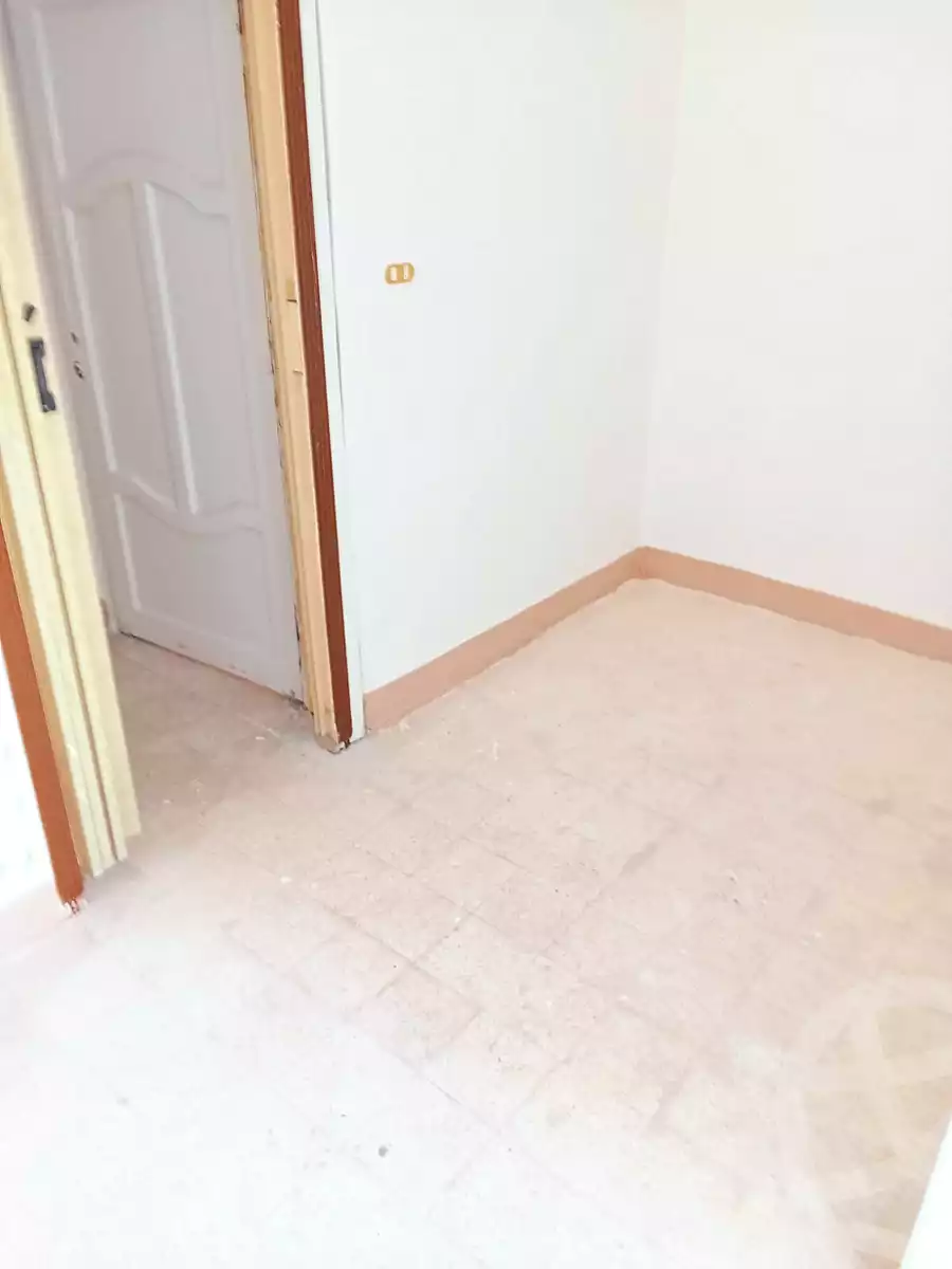 https://aqarmap.com.eg/en/listing/6749131-for-sale-alexandria-bw-qyr