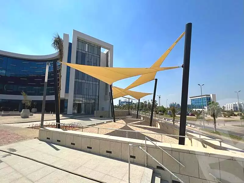 https://aqarmap.com.eg/en/listing/6749314-for-rent-cairo-el-sheikh-zayed-city-alex-cairo-desert-road-smart-village-y-r-sy-byzns-brk-sfrykw-llstthmr-l-qry
