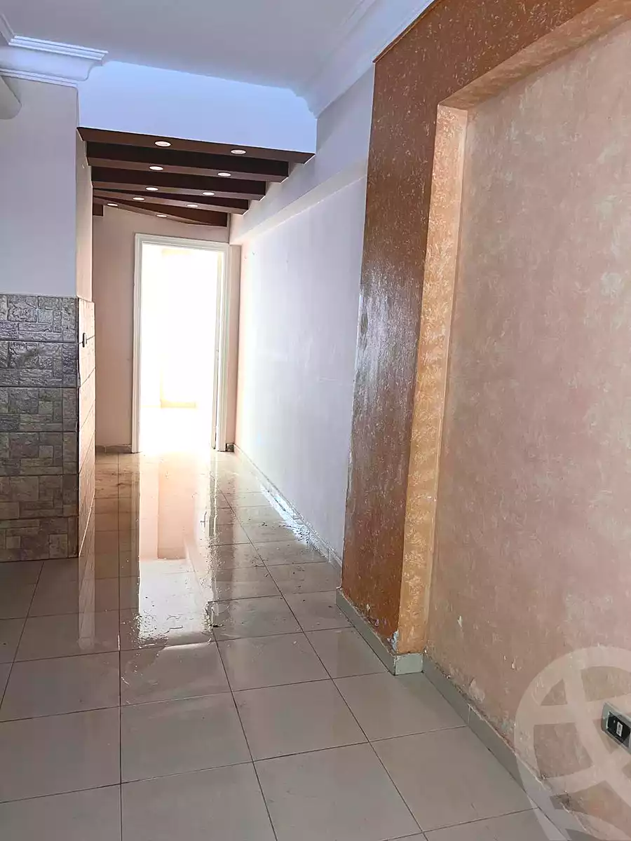 https://aqarmap.com.eg/ar/listing/6749449-for-sale-cairo-6th-of-october-el-ahyaa-neighborhood-2nd-divided-from-al-kafrawei-st