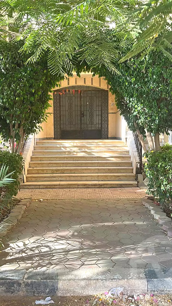 https://aqarmap.com.eg/ar/listing/6749599-for-sale-cairo-6th-of-october-el-tawsaat-el-shamalya-gamal-abd-el-naser-st