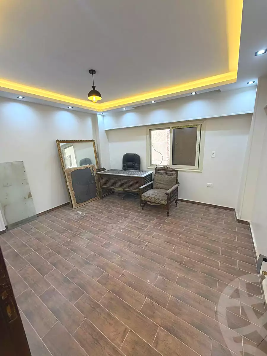 https://aqarmap.com.eg/ar/listing/6750104-for-sale-cairo-6th-of-october-el-ahyaa-neighborhood-3rd-al-hay-al-thalith-st