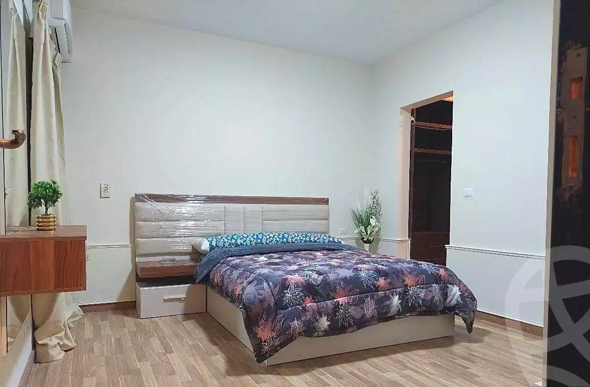 https://aqarmap.com.eg/ar/listing/6750311-for-sale-cairo-el-sheikh-zayed-city-compounds-dh-drys