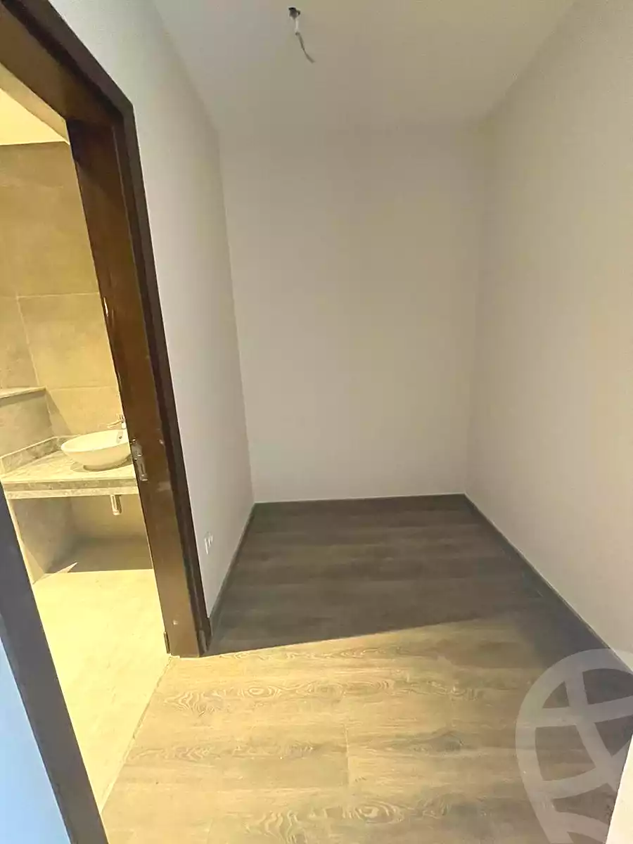 https://aqarmap.com.eg/ar/listing/6751253-for-rent-cairo-el-sheikh-zayed-city-compounds-zyd-wr-llttwyr-park-towers-zed-el-sheikh-zayed-compound