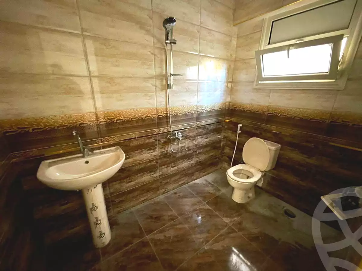 https://aqarmap.com.eg/ar/listing/6752703-for-rent-alexandria-moharram-bey-moharram-bek-st