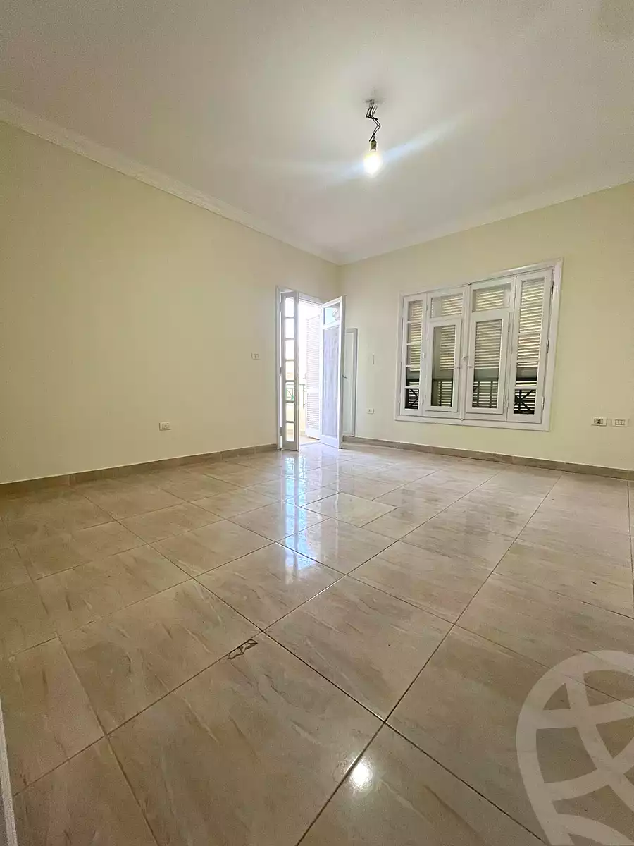 https://aqarmap.com.eg/ar/listing/6753108-for-sale-cairo-el-sheikh-zayed-city-compounds-el-khamayel