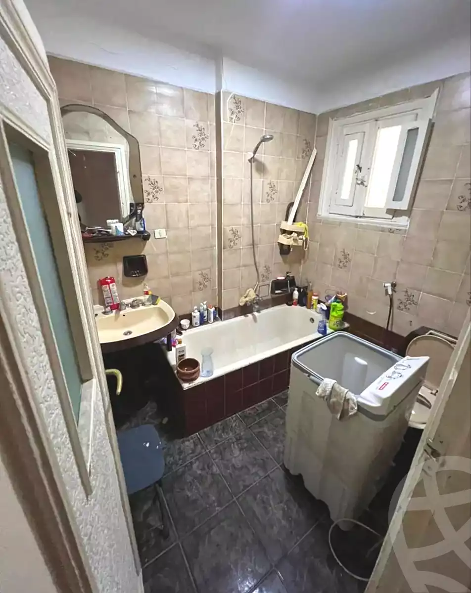 https://aqarmap.com.eg/en/listing/6754250-for-sale-alexandria-ganaklis