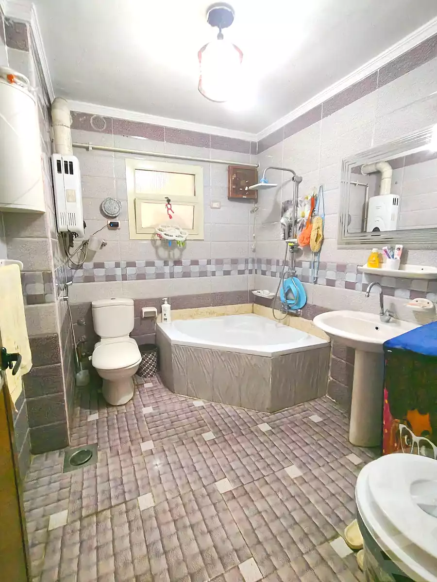 https://aqarmap.com.eg/ar/listing/6755827-for-sale-alexandria-miami-mahmoud-el-isawy-st
