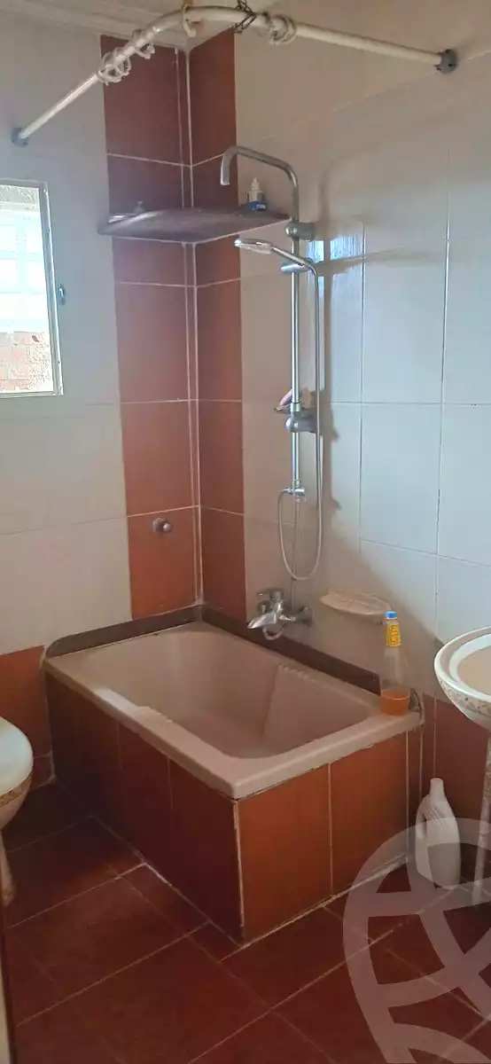 https://aqarmap.com.eg/ar/listing/6756808-for-sale-alexandria-l-jmy-lbytsh-ain-shams-st