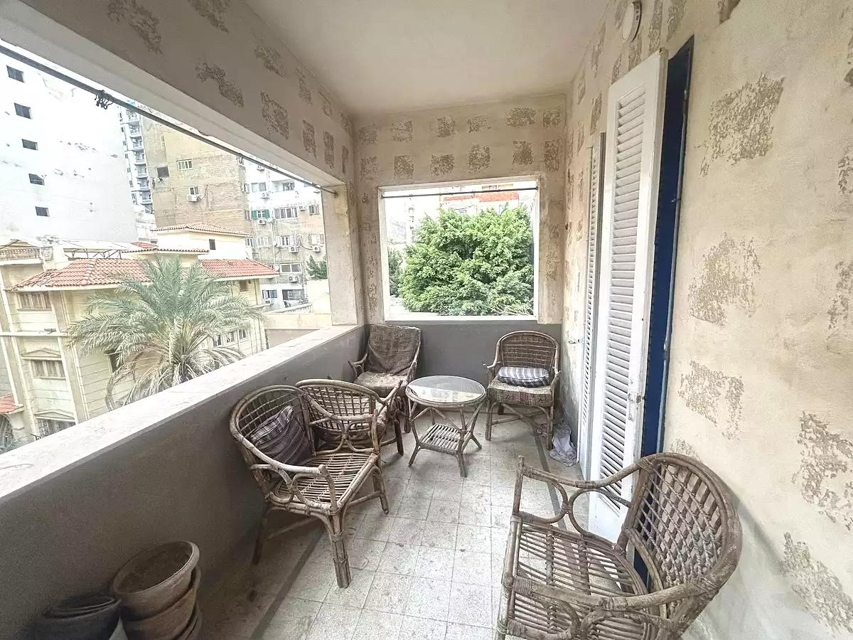 https://aqarmap.com.eg/ar/listing/6757358-for-rent-alexandria-kafr-abdo