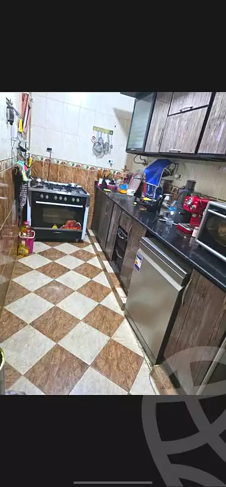 https://aqarmap.com.eg/ar/listing/6758440-for-sale-alexandria-l-jmy-lbytsh-ain-shams-st