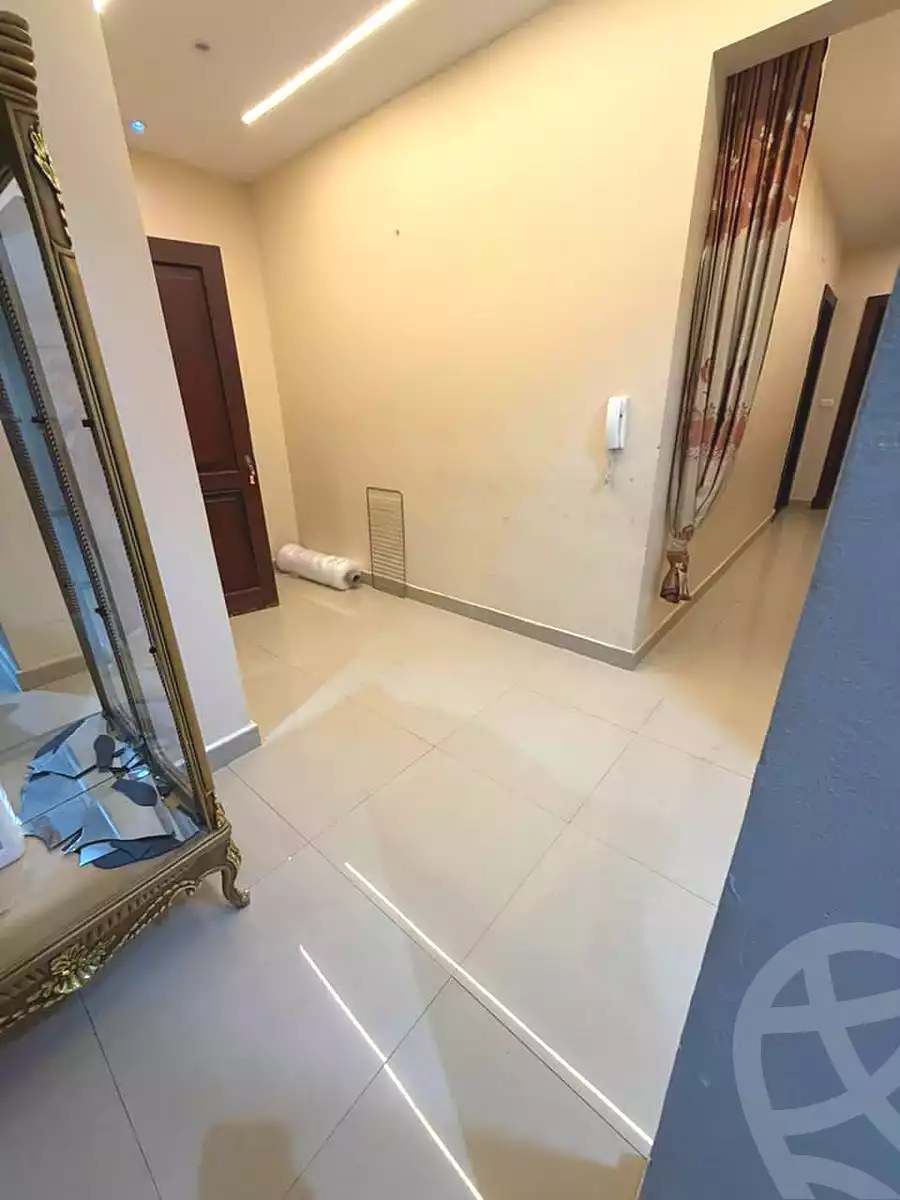 https://aqarmap.com.eg/ar/listing/6759375-for-rent-cairo-new-cairo-compounds-acacia-mall-bng