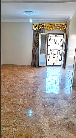 https://aqarmap.com.eg/ar/listing/6759512-for-rent-cairo-mokattam-lhdb-l-ly