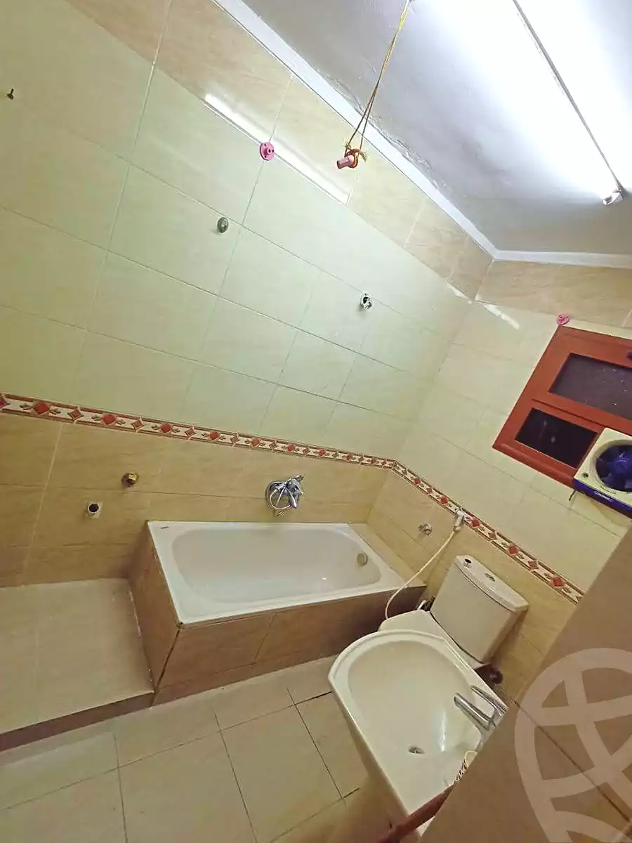 https://aqarmap.com.eg/ar/listing/6760675-for-sale-cairo-helwan-helwan-el-sharkeya-khesro-basha-st