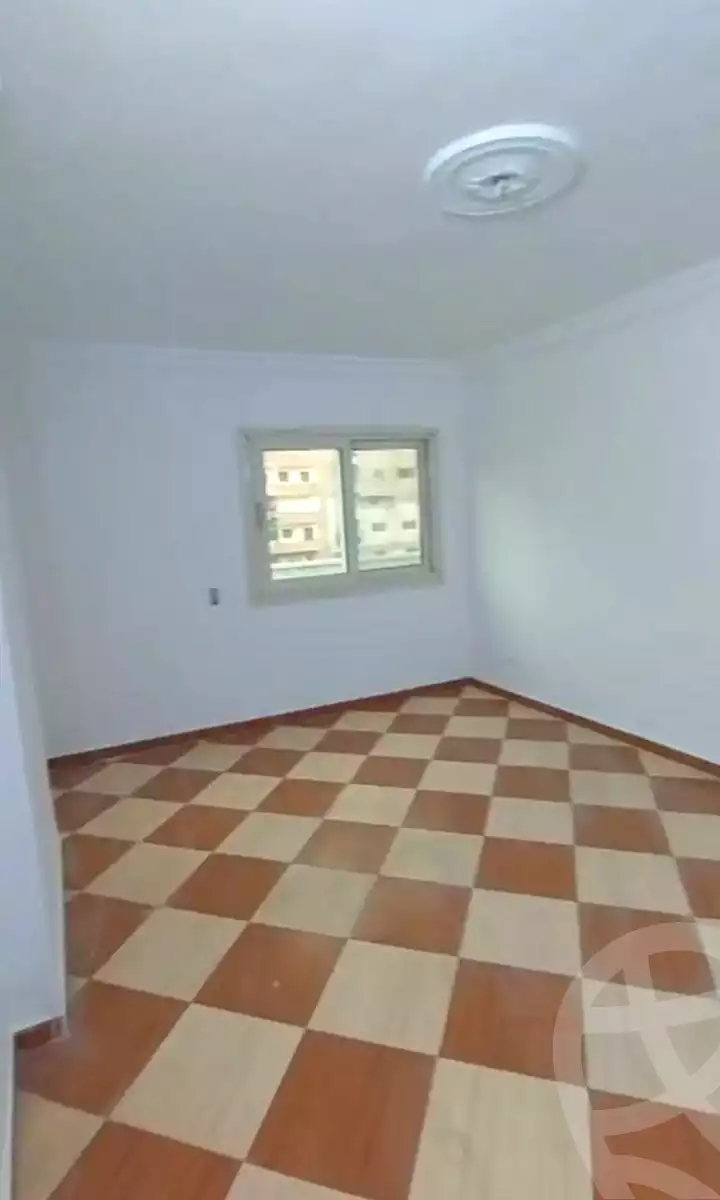 https://aqarmap.com.eg/ar/listing/6760942-for-sale-alexandria-el-asafra-l-sfr-bhry