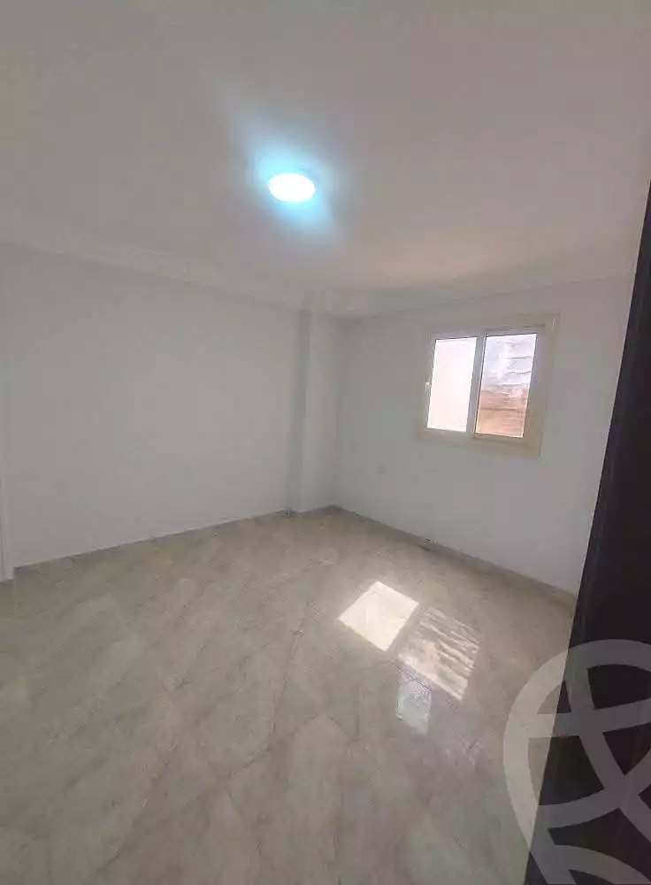 https://aqarmap.com.eg/ar/listing/6760972-for-sale-cairo-helwan-sherif-st