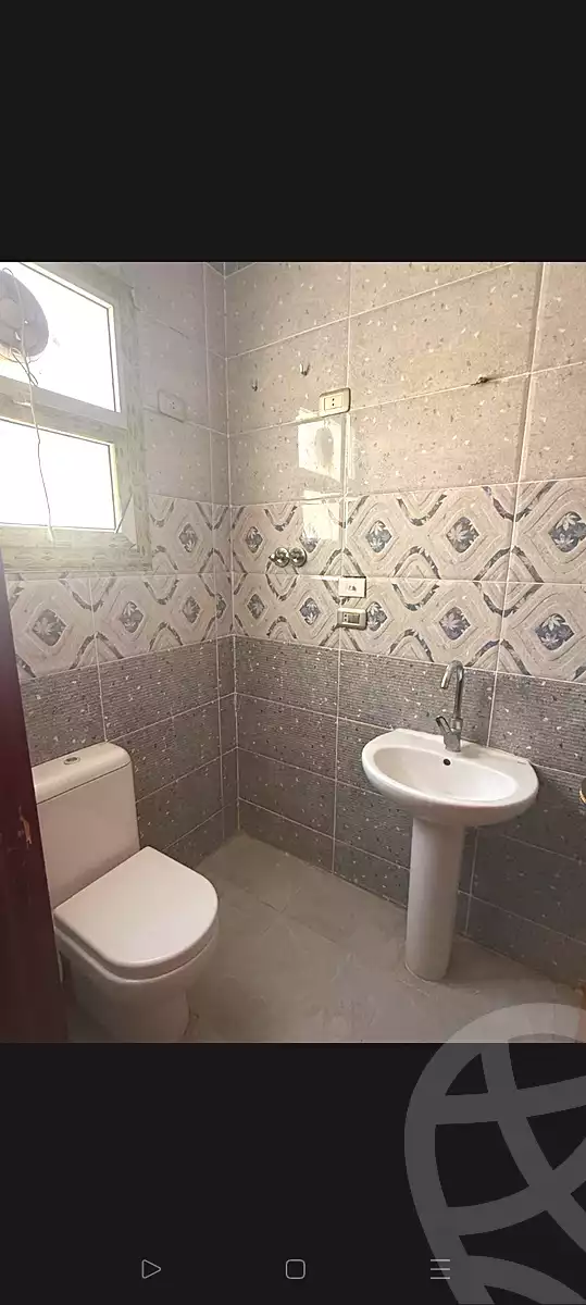 https://aqarmap.com.eg/ar/listing/6761449-for-rent-cairo-6th-of-october-el-hay-el-motamyz-first-touristic-village-al-lewaa-mohammed-ezzat-el-zyadi-st