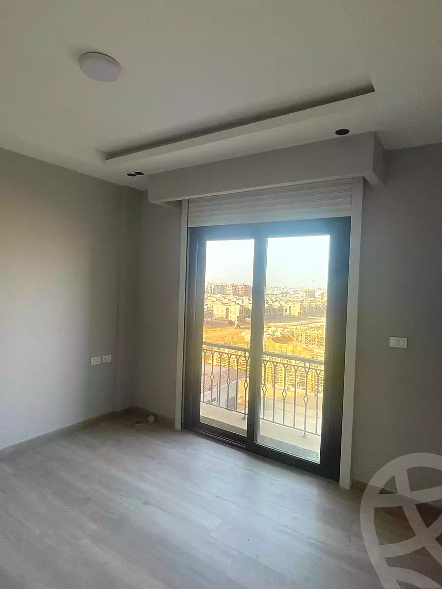 https://aqarmap.com.eg/ar/listing/6761700-for-rent-cairo-el-sheikh-zayed-city-compounds-kmbwnd-fyldj-wyst-dr-llttwyr
