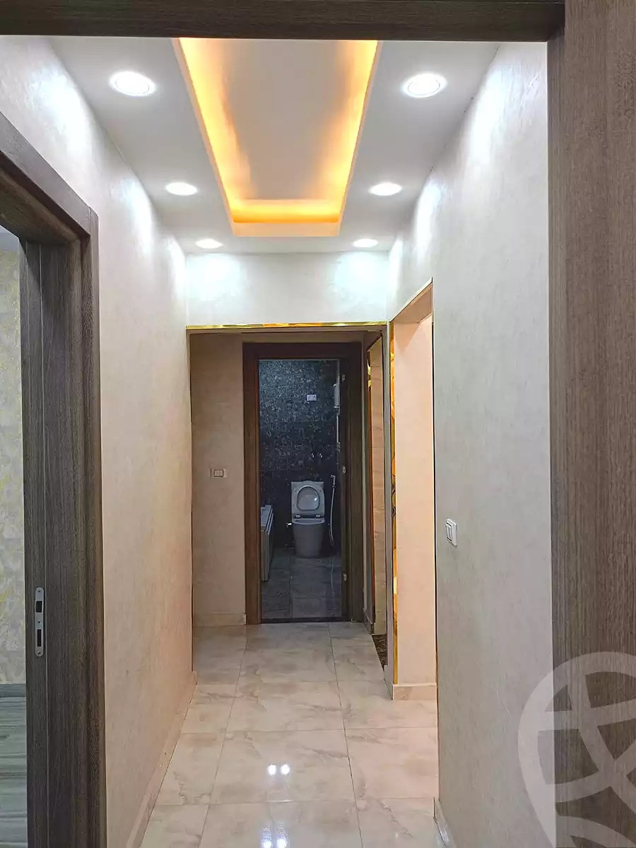 https://aqarmap.com.eg/ar/listing/6762283-for-rent-cairo-el-sheikh-zayed-city-compounds-el-khamayel