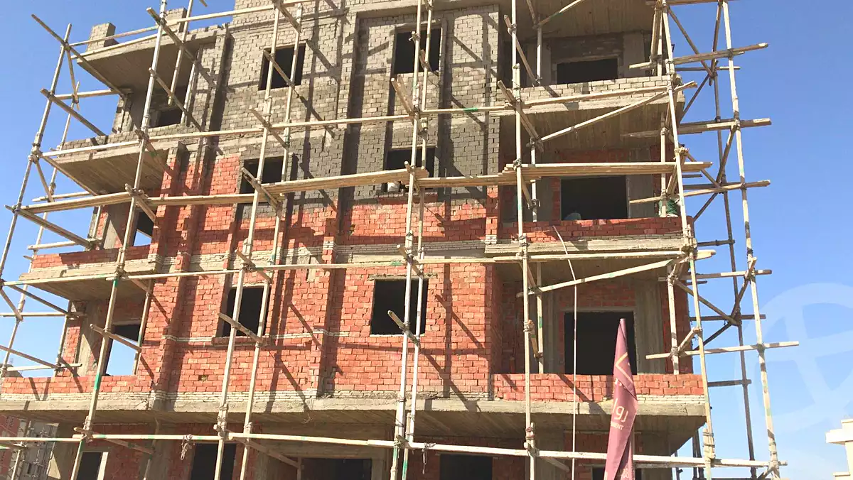 https://aqarmap.com.eg/ar/listing/6761712-for-sale-cairo-new-cairo-bait-el-watan-south-suez-road-el-hay-el-takmely