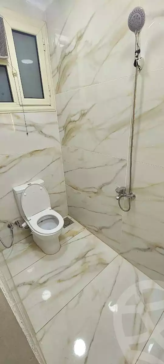 https://aqarmap.com.eg/ar/listing/6762368-for-rent-cairo-el-sheikh-zayed-city-el-hay-elthamen-lml