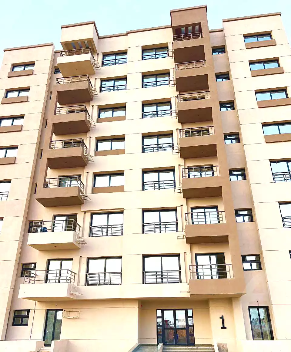https://aqarmap.com.eg/ar/listing/6763150-for-sale-cairo-new-administrative-capital-r8-rmtn