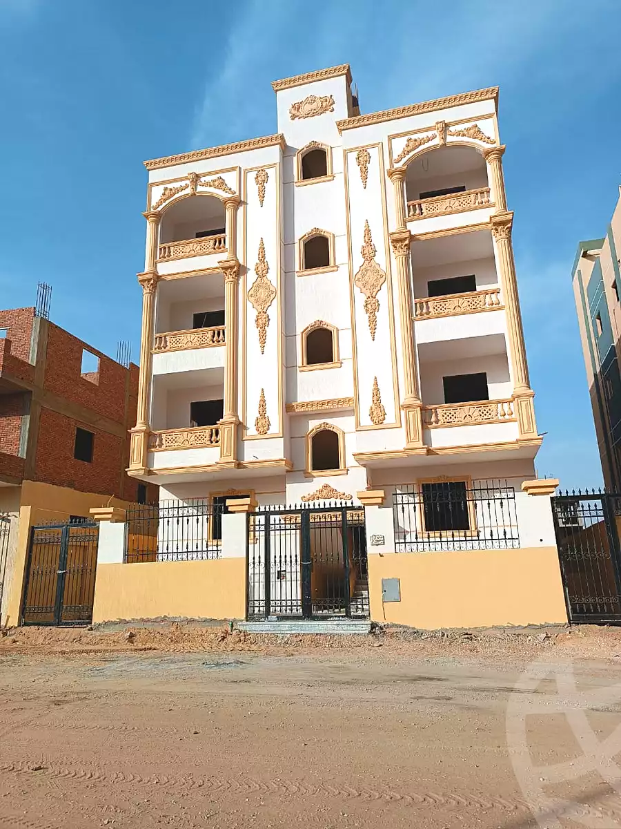 https://aqarmap.com.eg/ar/listing/6763624-for-sale-cairo-badr-city-hai-el-ashgar-featured-neighborhood-el-imam-el-bokhary-st