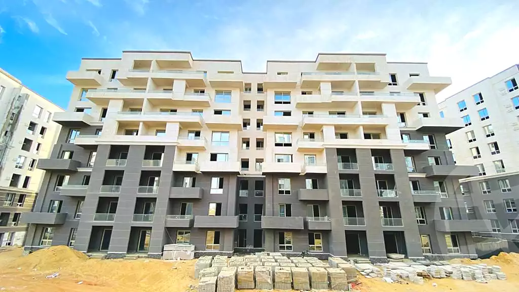 https://aqarmap.com.eg/ar/listing/6764136-for-sale-cairo-el-sheikh-zayed-city-lshykh-zyd-ljdyd-de-joya-taj-misr-new-zayed