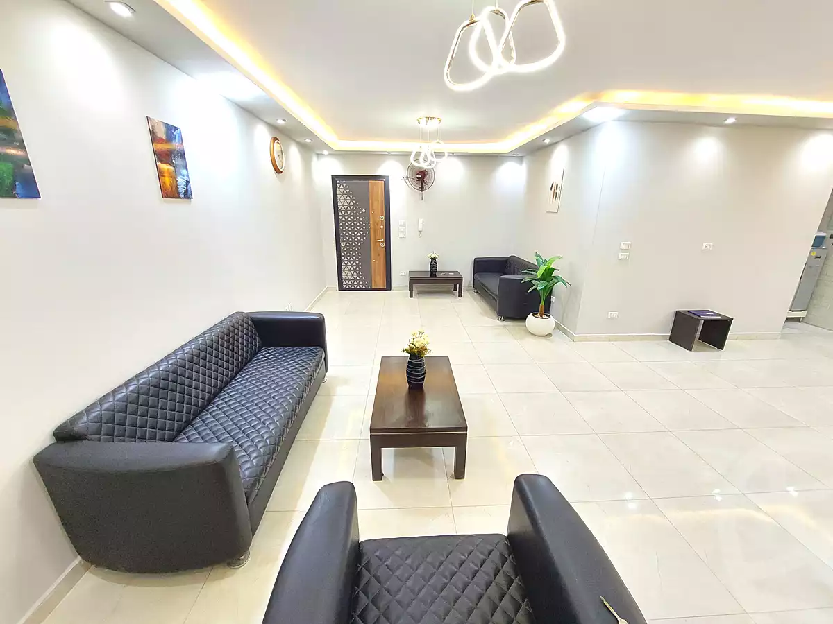 https://aqarmap.com.eg/en/listing/6497760-for-rent-cairo-6th-of-october-jml-bd-lnsr