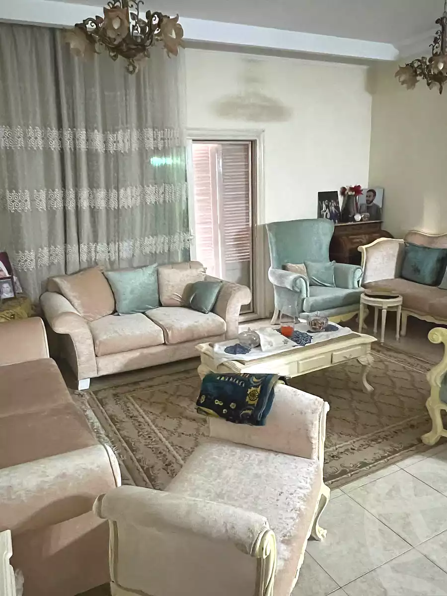 https://aqarmap.com.eg/ar/listing/6764541-for-sale-cairo-new-cairo-el-ahyaa-first-neighborhood-street-1