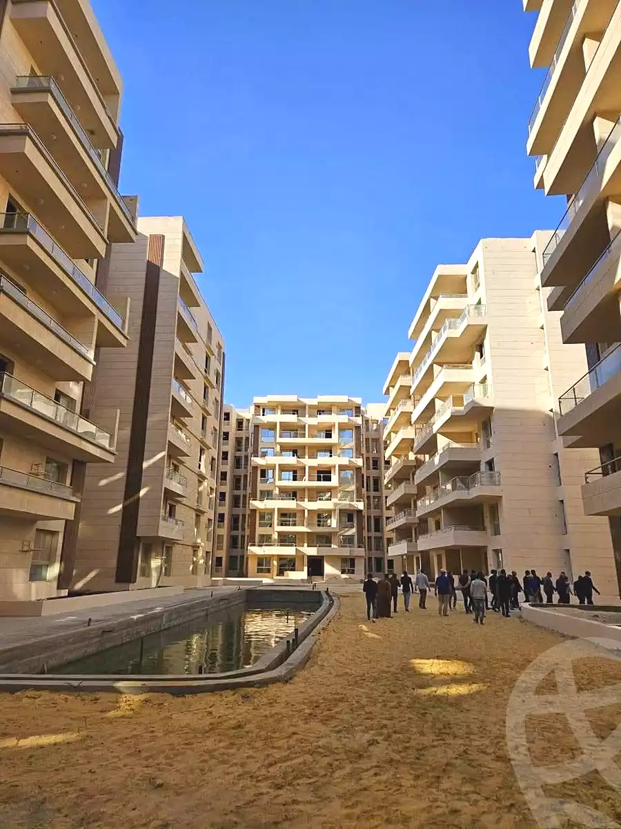 https://aqarmap.com.eg/ar/listing/6764512-for-sale-cairo-new-administrative-capital-r8-de-joya-4-compound-taj-misr